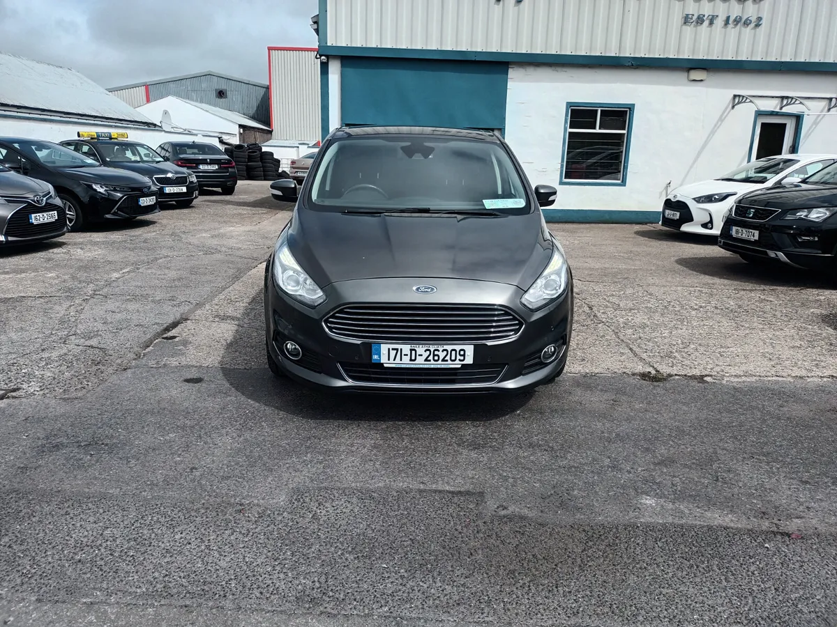 2017 Ford S-Max 2.0 TDCi 150PS Titanium - Image 3