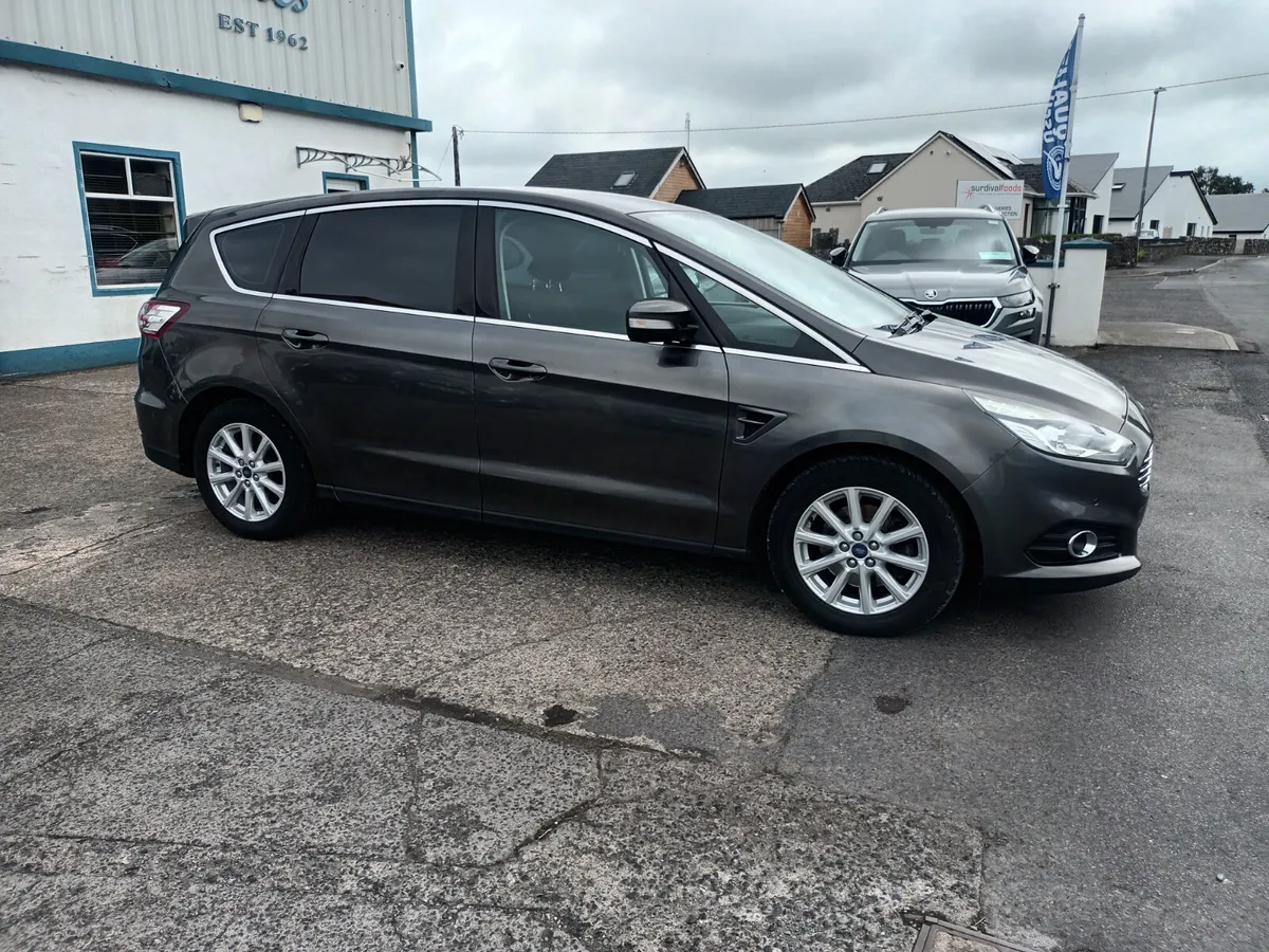 2017 Ford S-Max 2.0 TDCi 150PS Titanium - Image 2