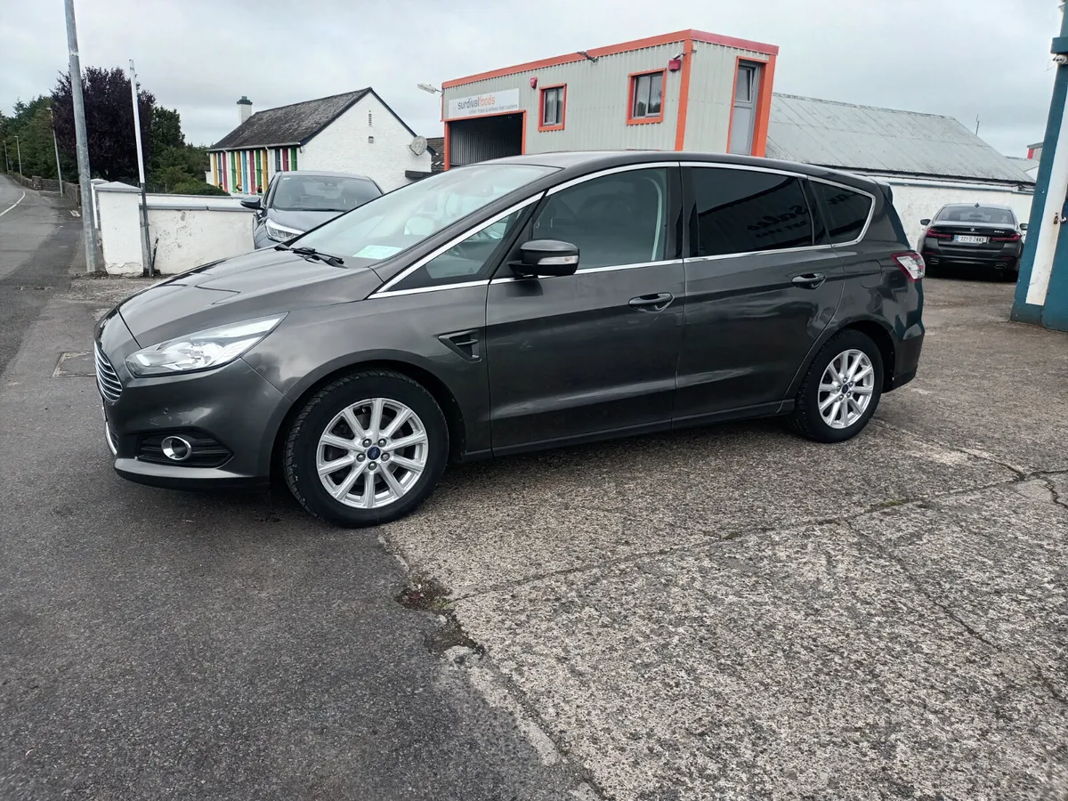 2017 Ford S-Max 2.0 TDCi 150PS Titanium - Image 4