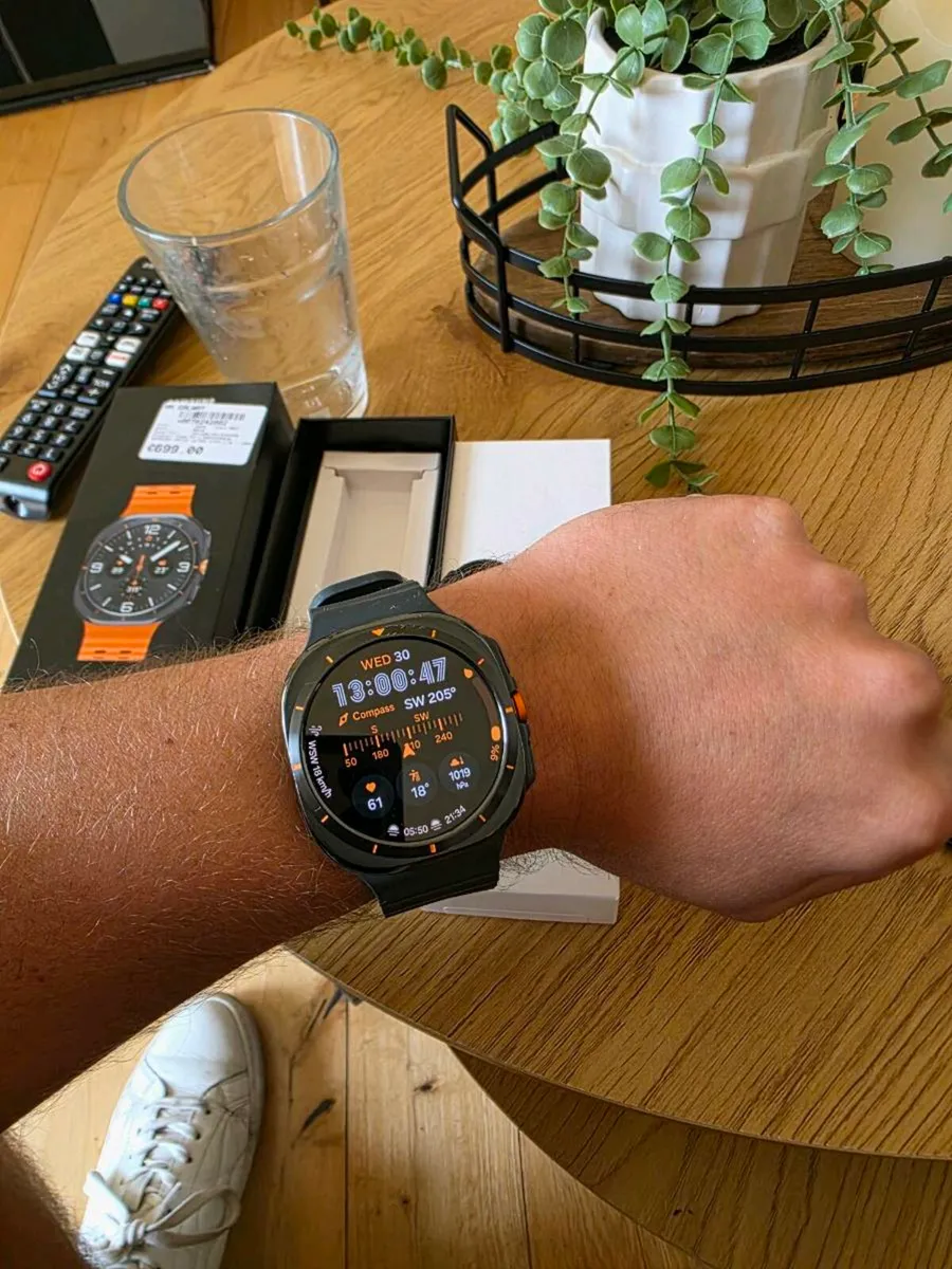 Samsung Galaxy Ultra Watch - Image 1