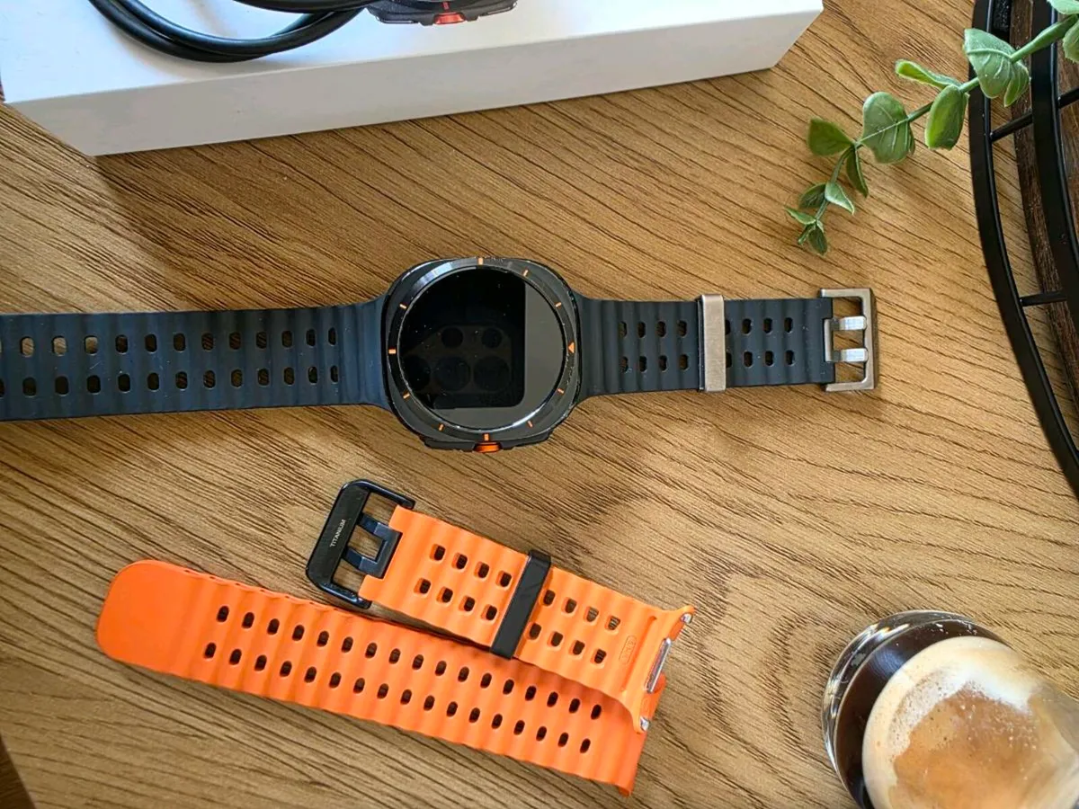Samsung Galaxy Ultra Watch - Image 2