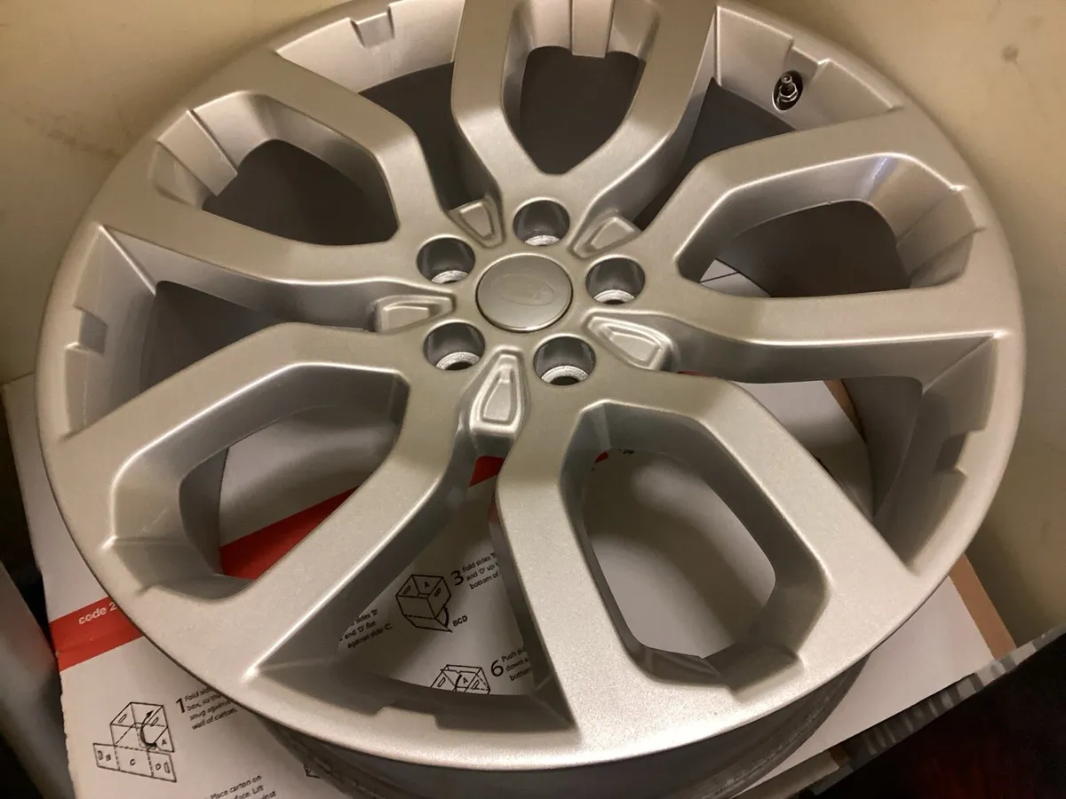 Alloy wheels - Image 2