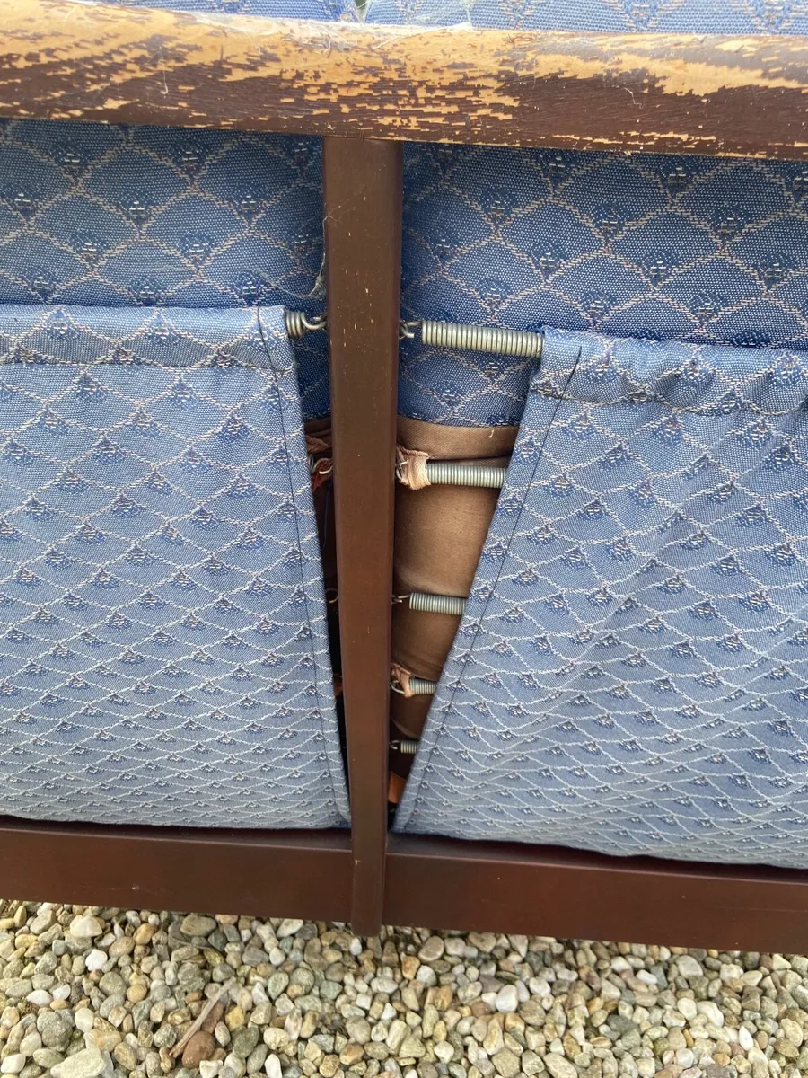 2 SEATER SOFA - Image 2