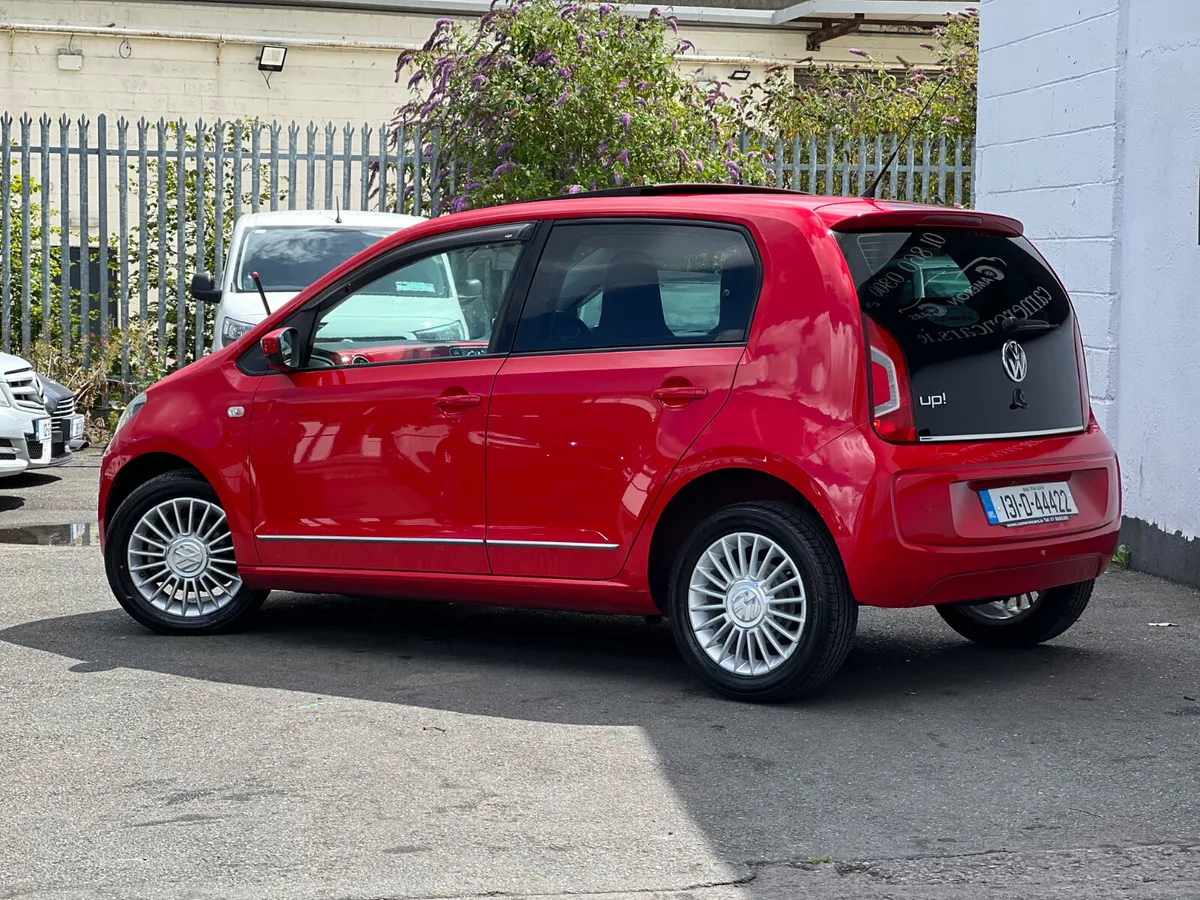 VOLKSWAGEN UP AUTOMATIC PANORAMIC ROOF WOW! - Image 3