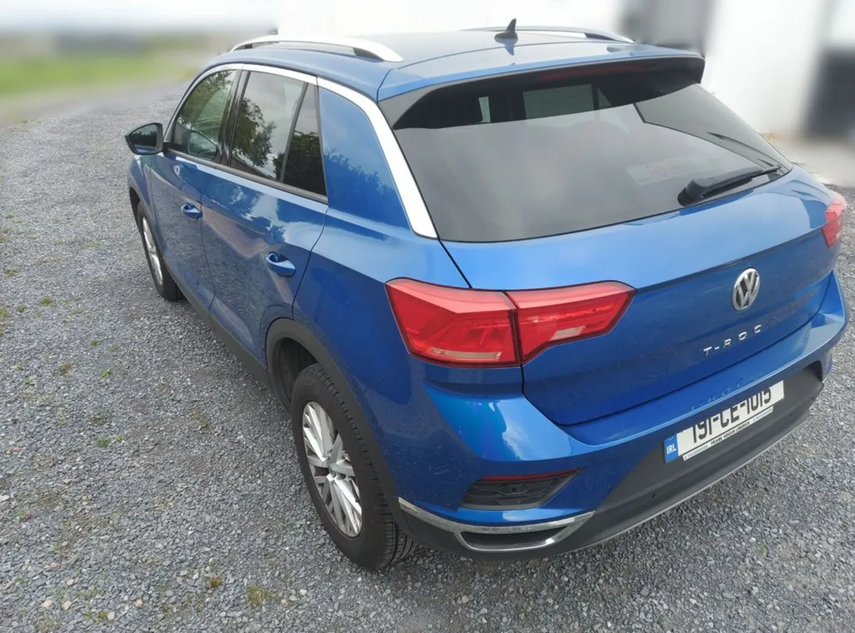 Volkswagen T-Roc 2019 - Image 2