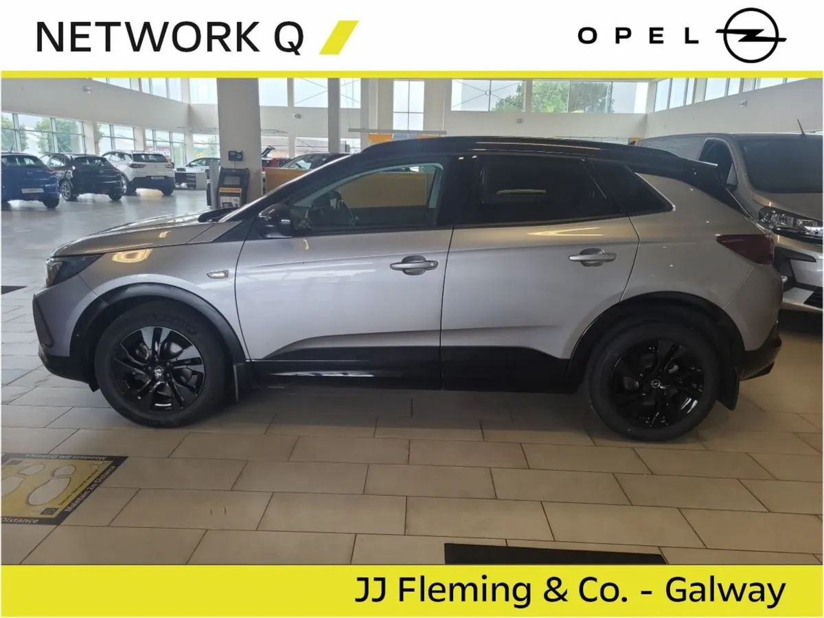 Opel GRANDLAND X SRi 1.2i 130PS 6 Speed - Image 3