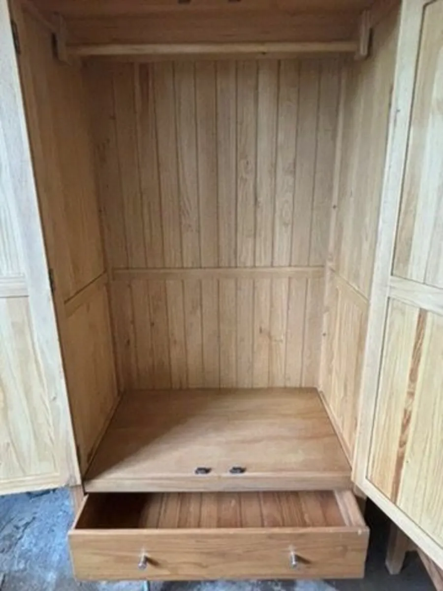 Wardrobes - Image 3
