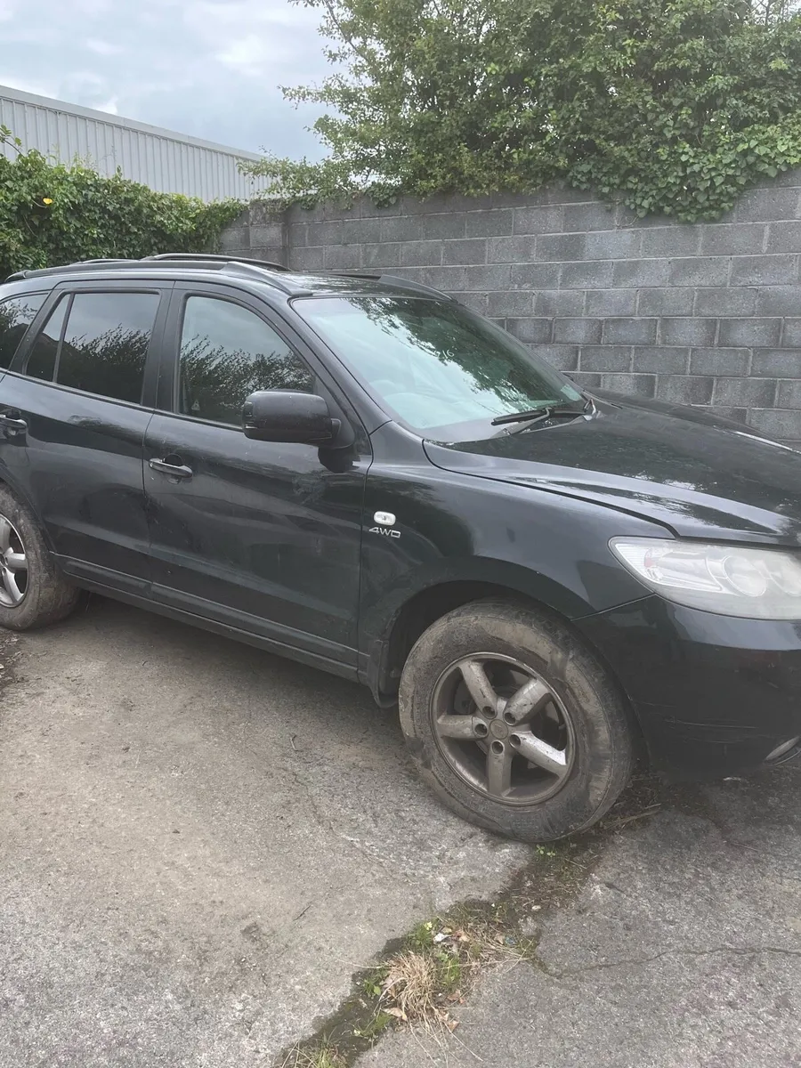 Hyundai Santa Fe - Image 2