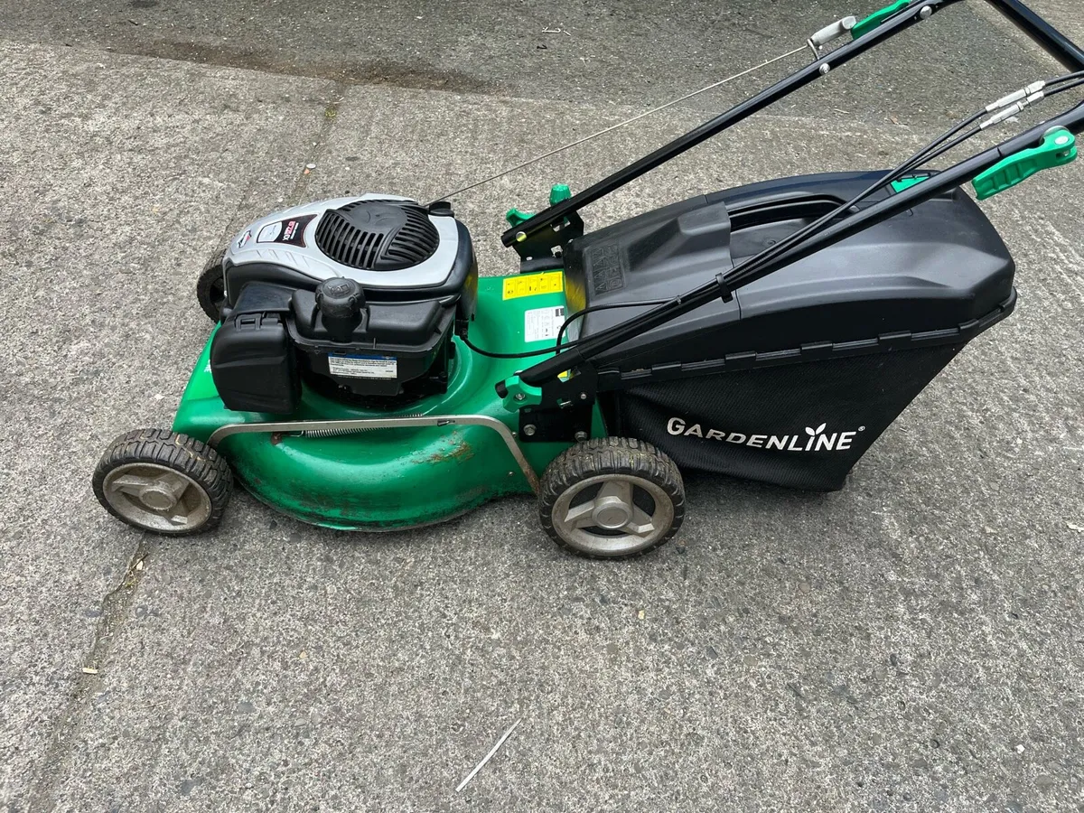 Used 18” Self Propelled Petrol Lawnmower - Image 4
