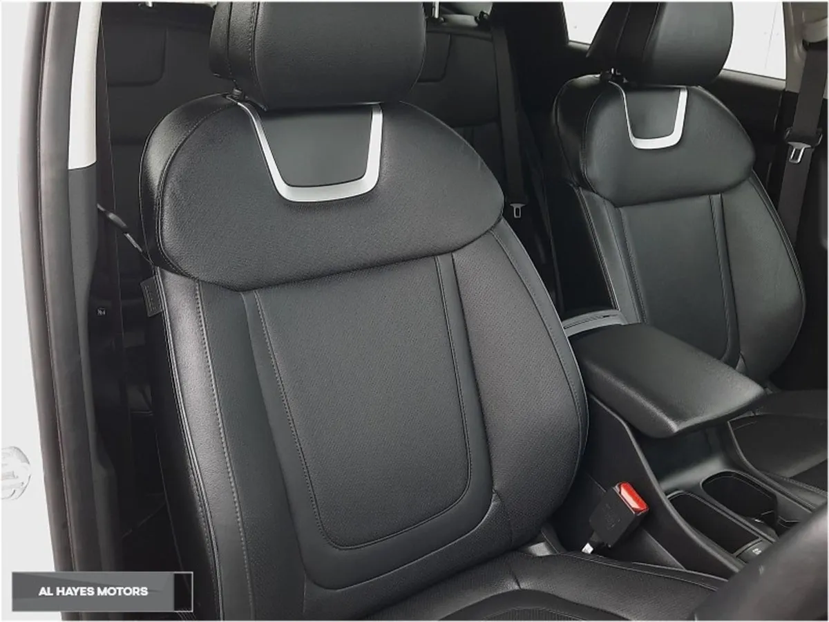 Hyundai Tucson  tiny Mileage  FL Executive - Image 4