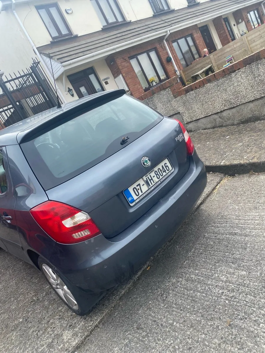 Car - Image 3