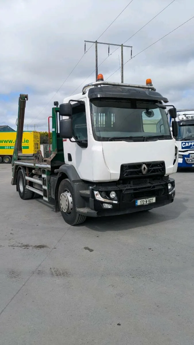 Renault D18.250 Skip Loader - Image 2