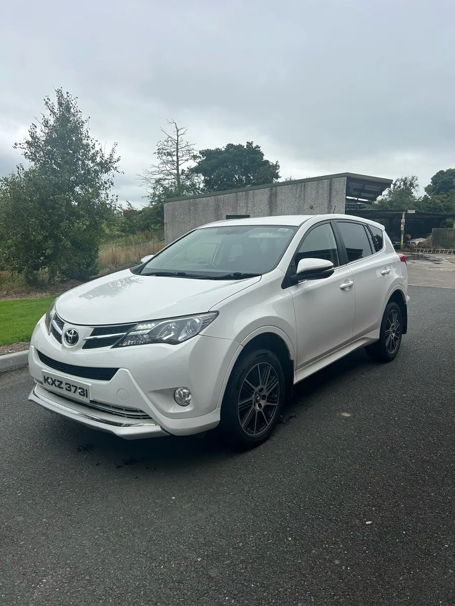 Toyota RAV4 - Image 2