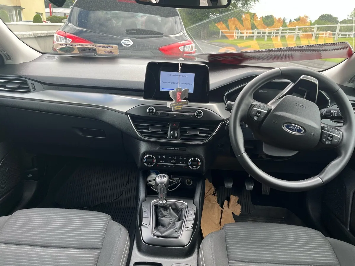Ford Focus Titan Edition 5D 1.0T 125 - Image 4