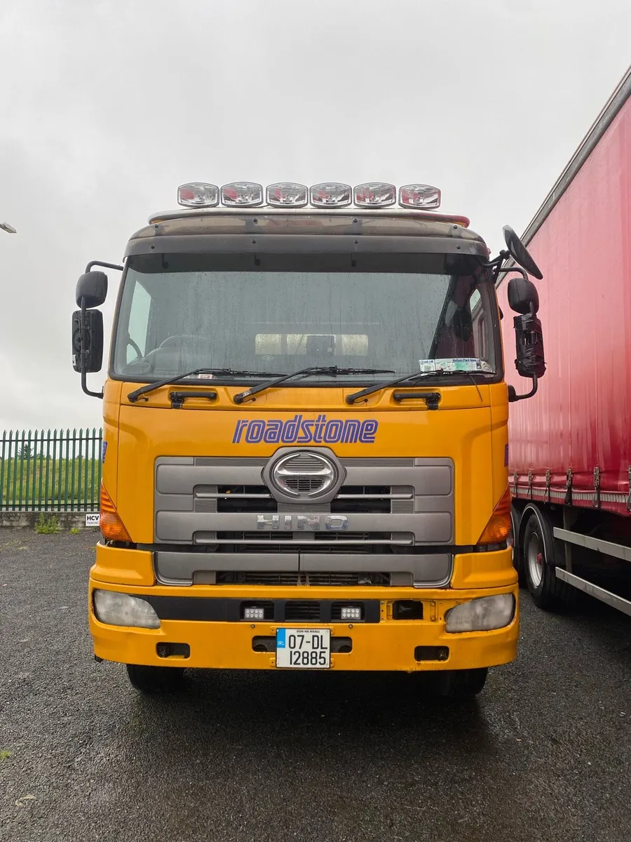 Hino 700 demountable - Image 2