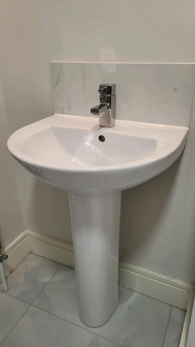Pedastal and Sink and Tap - NEW - Image 2