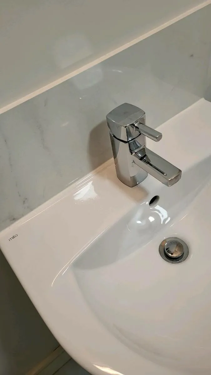 Pedastal and Sink and Tap - NEW - Image 3