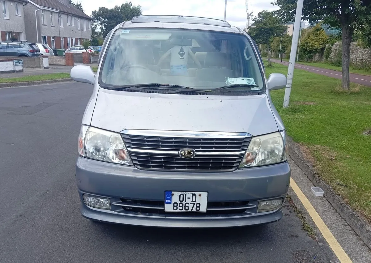 2001 Toyota Hiace 8 Seater Automatic - Image 2