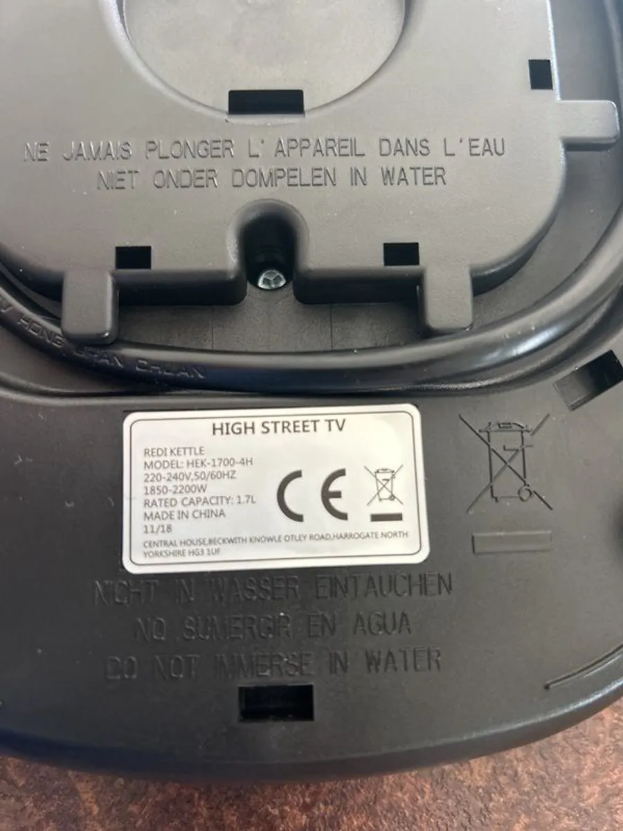 Electric Kettle Insulated - Image 4