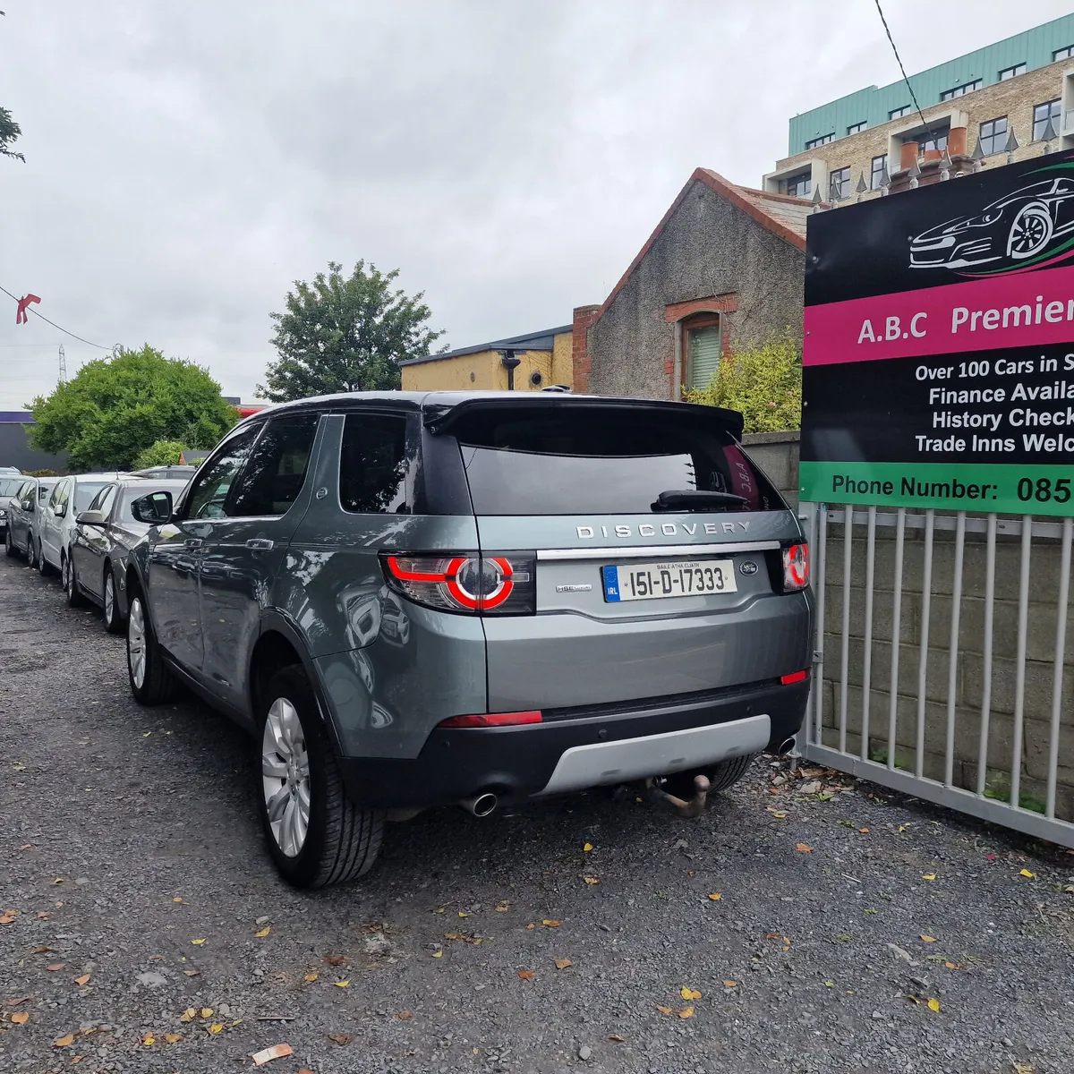 Land Rover Discovery Automatic 7Seater - Image 4
