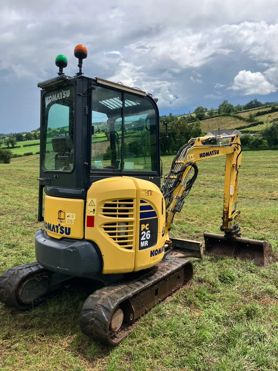 Komatsu 2.6t digger - Image 2