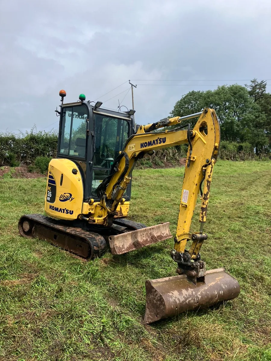 Komatsu 2.6t digger - Image 3