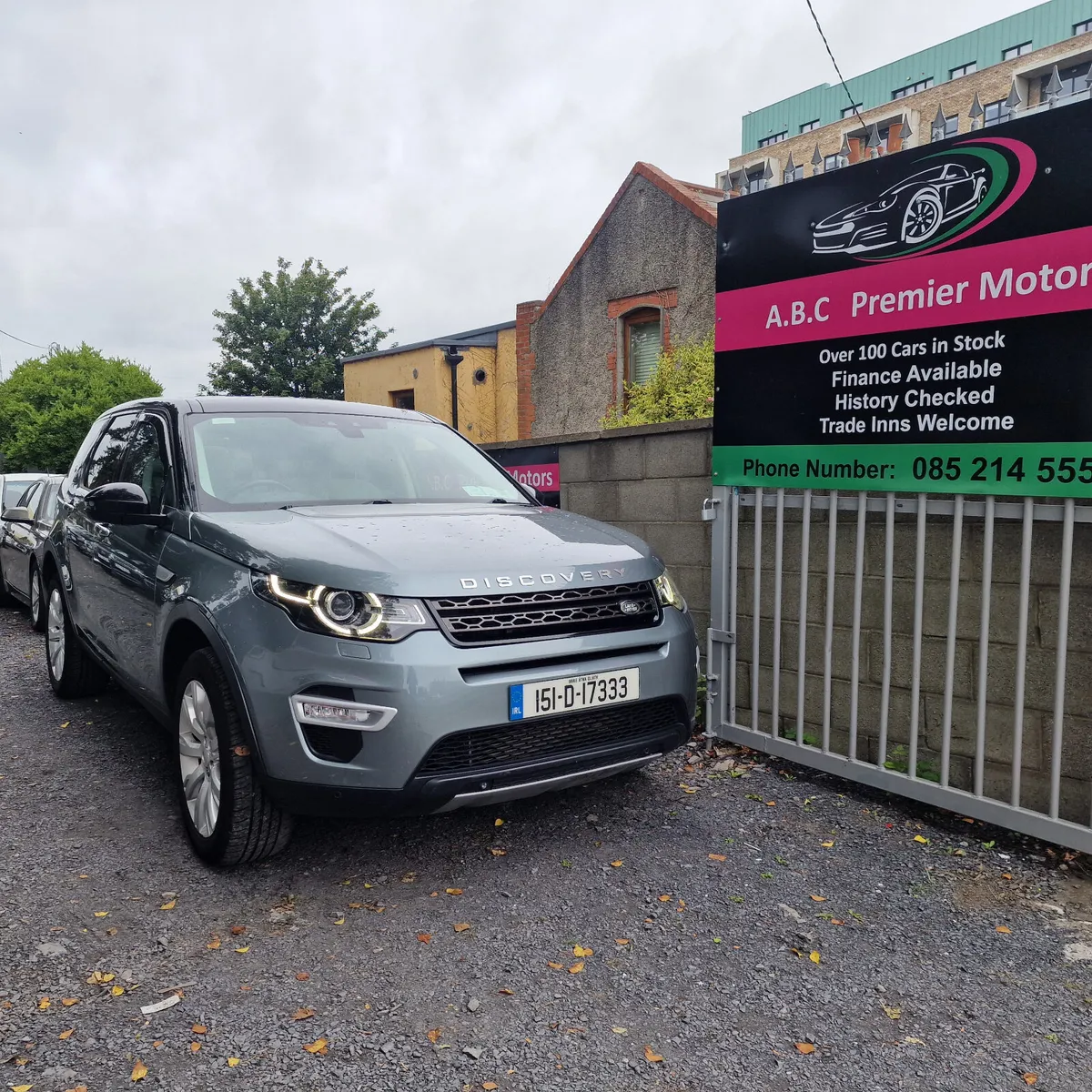 Land Rover Discovery Automatic 7Seater - Image 1