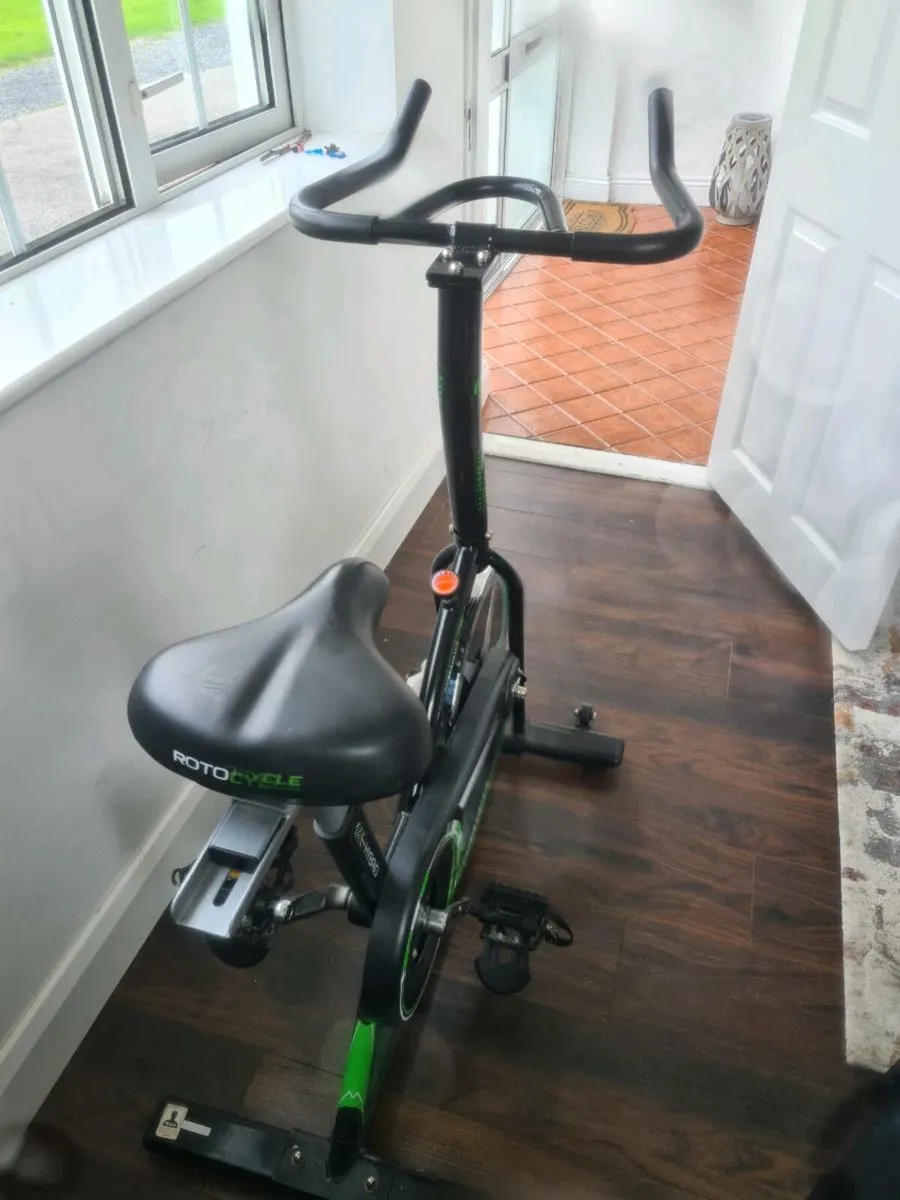 Exercise bike - Image 1