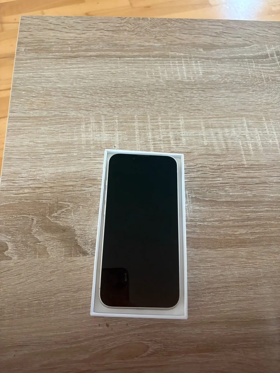 Iphone 14 - Image 4