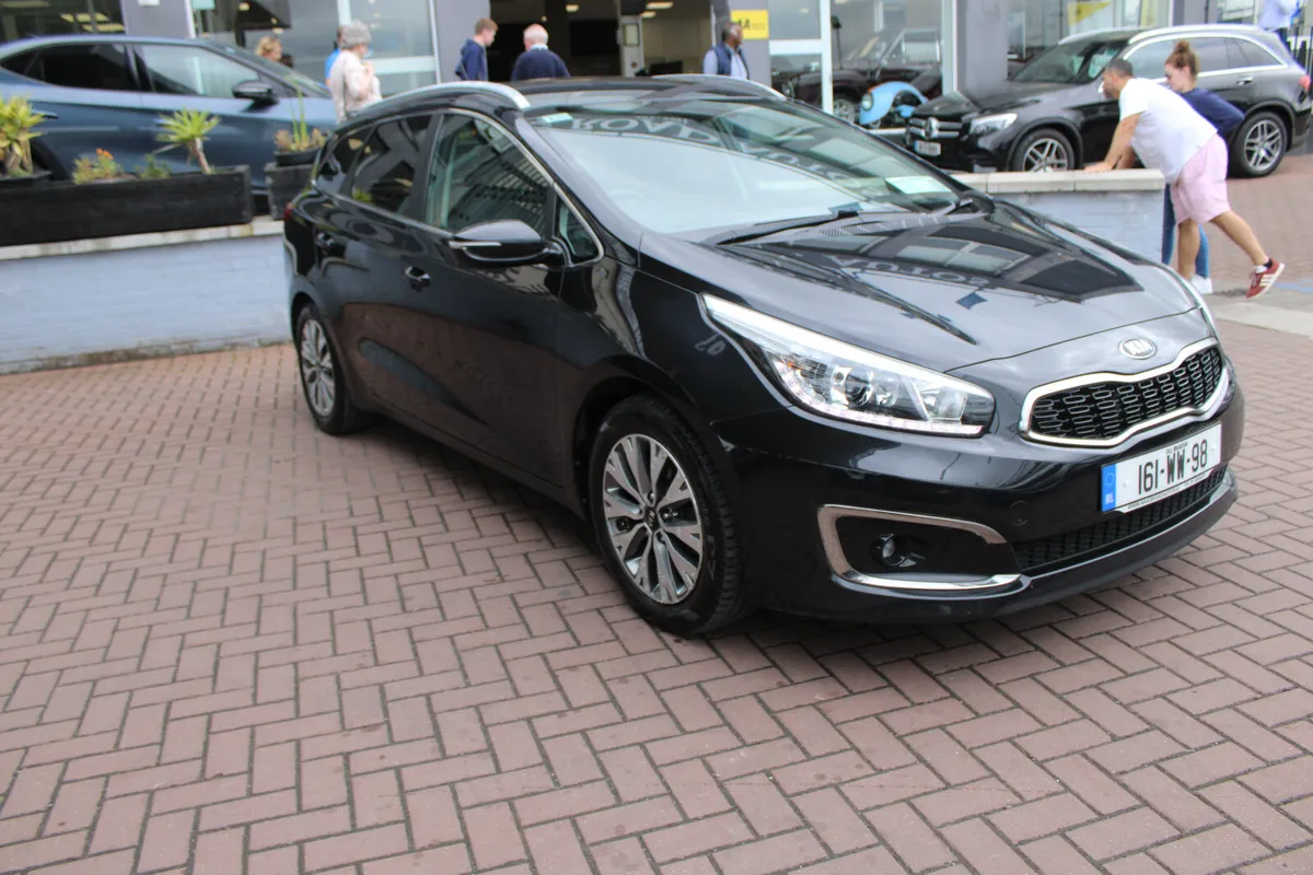 KIA CEED 1.6CRDI EX EDITION 5DR ESTATE //  GREAT V - Image 1