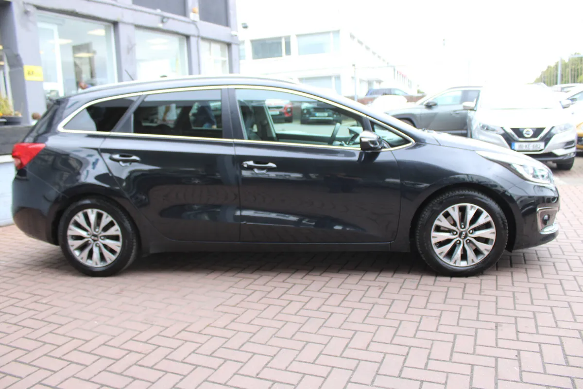 KIA CEED 1.6CRDI EX EDITION 5DR ESTATE //  GREAT V - Image 3