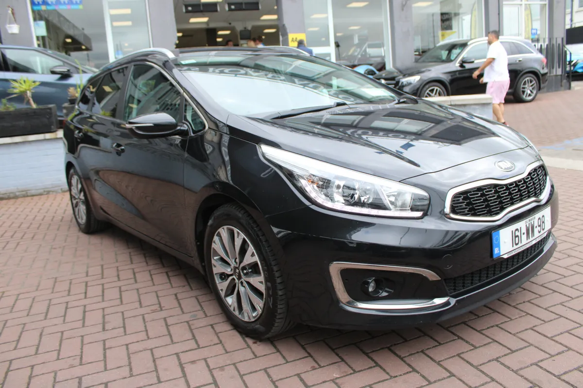 KIA CEED 1.6CRDI EX EDITION 5DR ESTATE //  GREAT V - Image 2