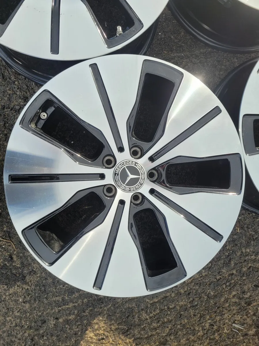 19" Genuine Mercedes Alloys - Image 1