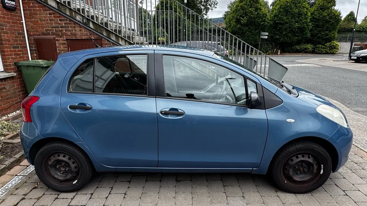 Toyota Yaris 2007 1.0L - Image 3