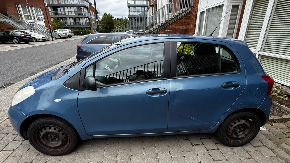 Toyota Yaris 2007 1.0L - Image 4