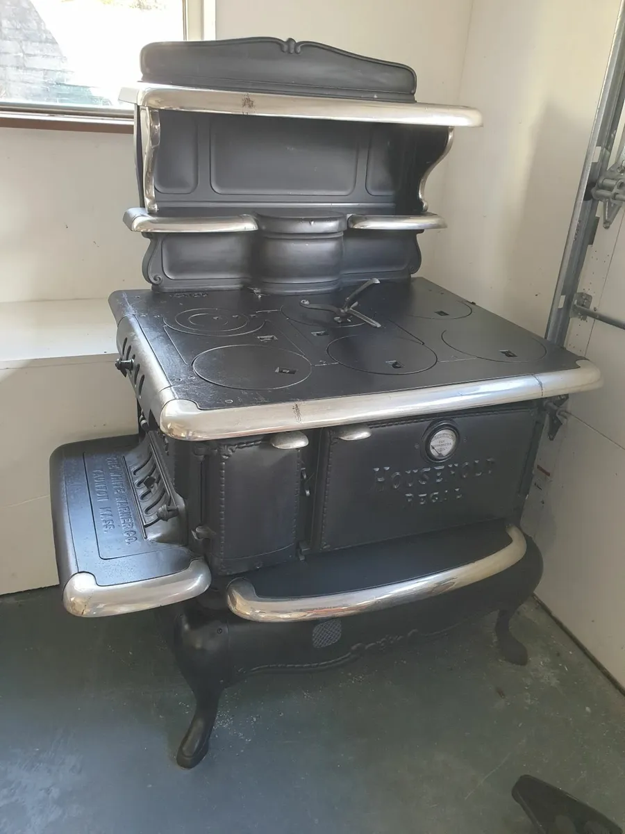 Stove - Image 1