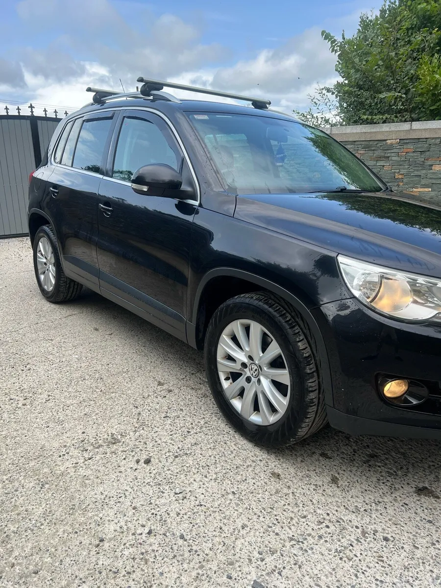 Volkswagen Tiguan - Image 1