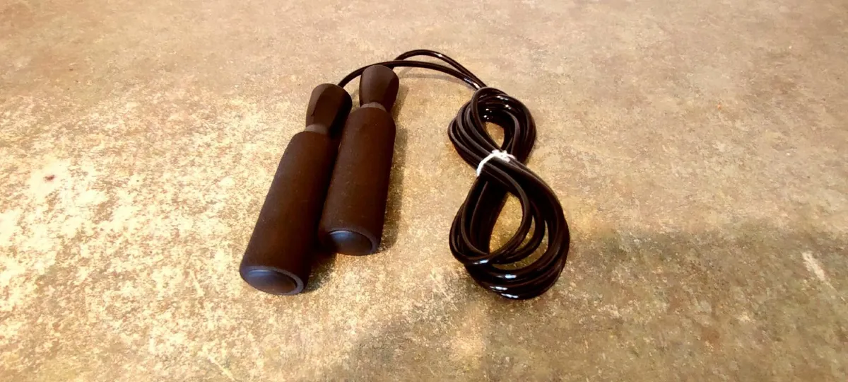 Dumbbell Set, Ab Roller, Skipping Rope - Image 3