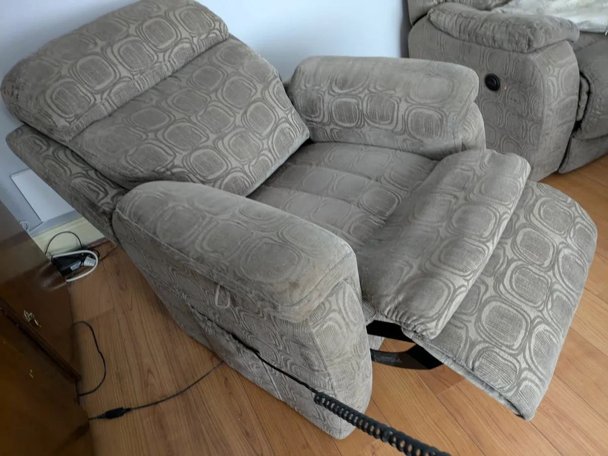 Armchair - Image 2
