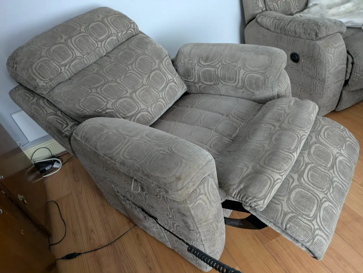 Armchair - Image 3