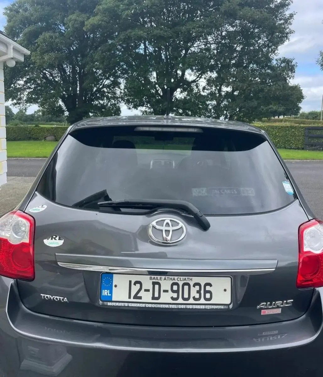 Toyota Auris Sport 1.4 Diesel Automatic 124000 KM - Image 1