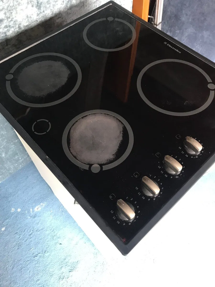 Electric Ceramic Hob - Image 1