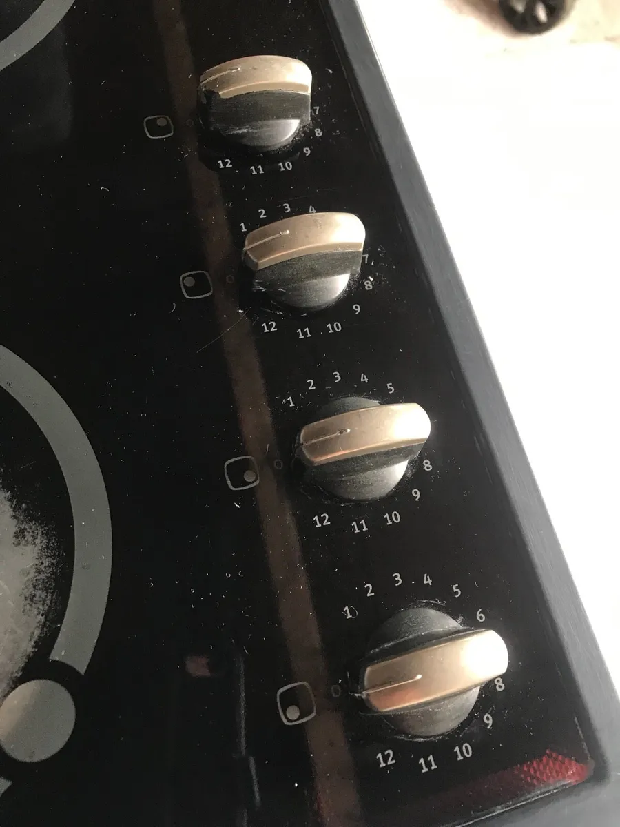 Electric Ceramic Hob - Image 3