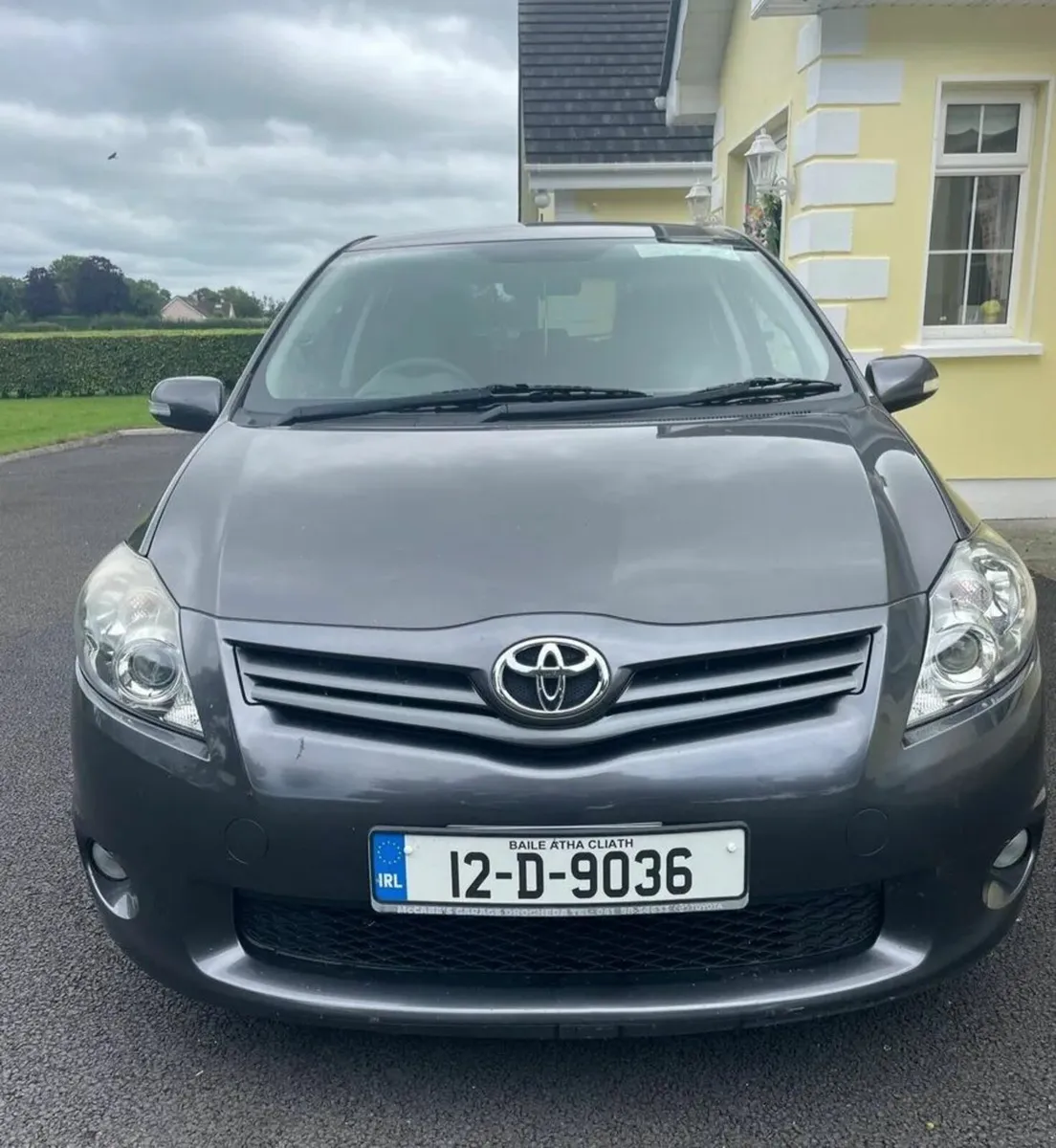 Toyota Auris Sport 1.4 Diesel Automatic 124000 KM - Image 2