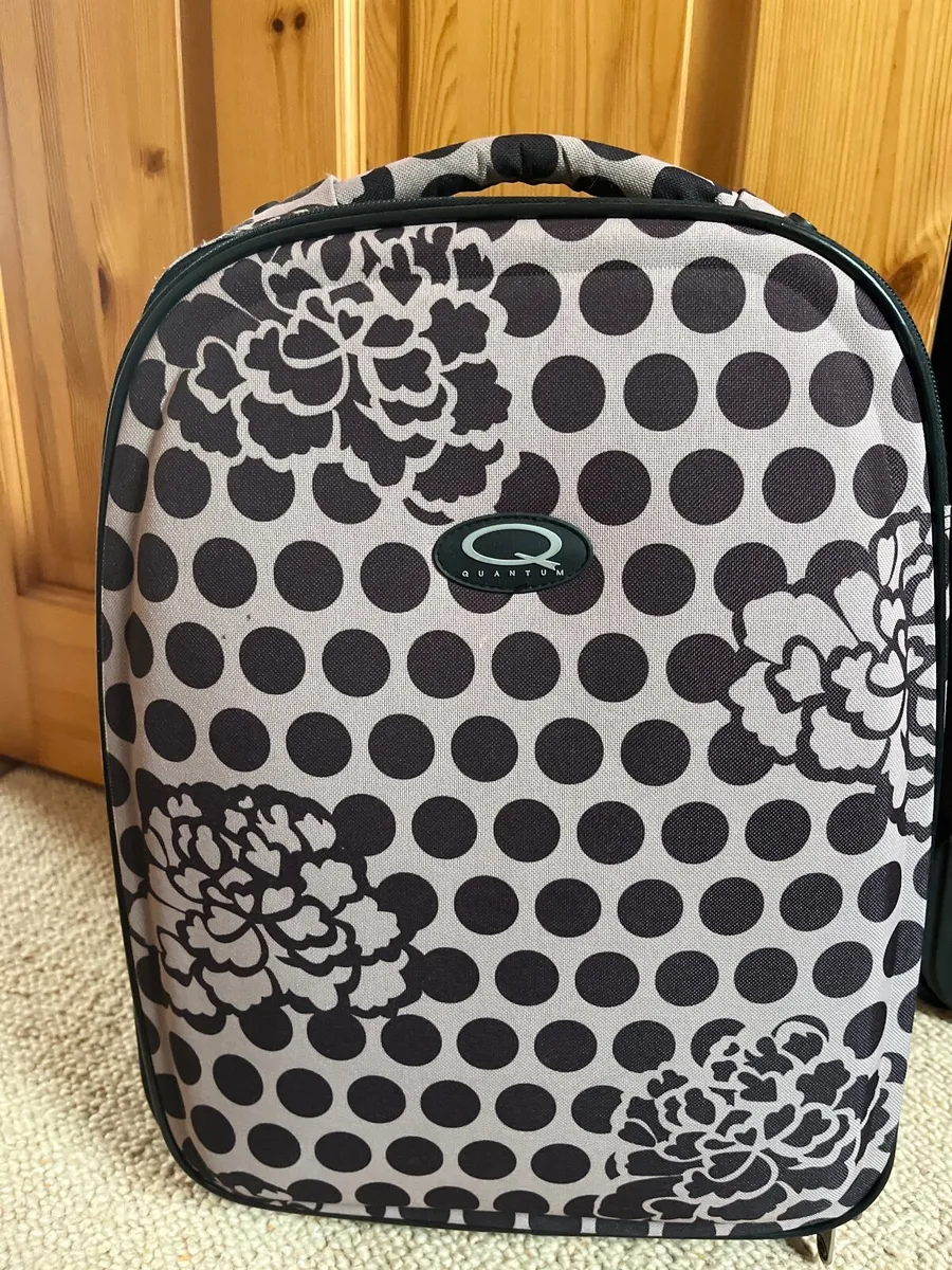 Black beige floral Ryanair cabin bag - Image 1