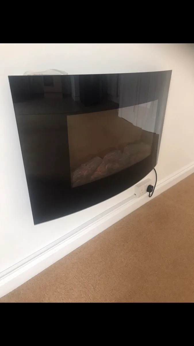 Stylish wall mounted electric heater - Image 1
