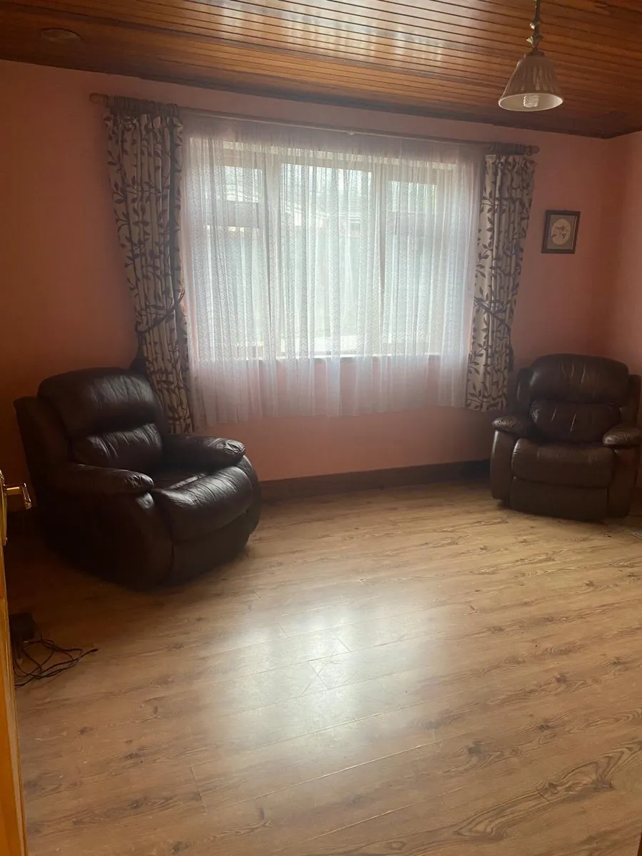 Leather electric recliner 3+1+1 suite - Image 2
