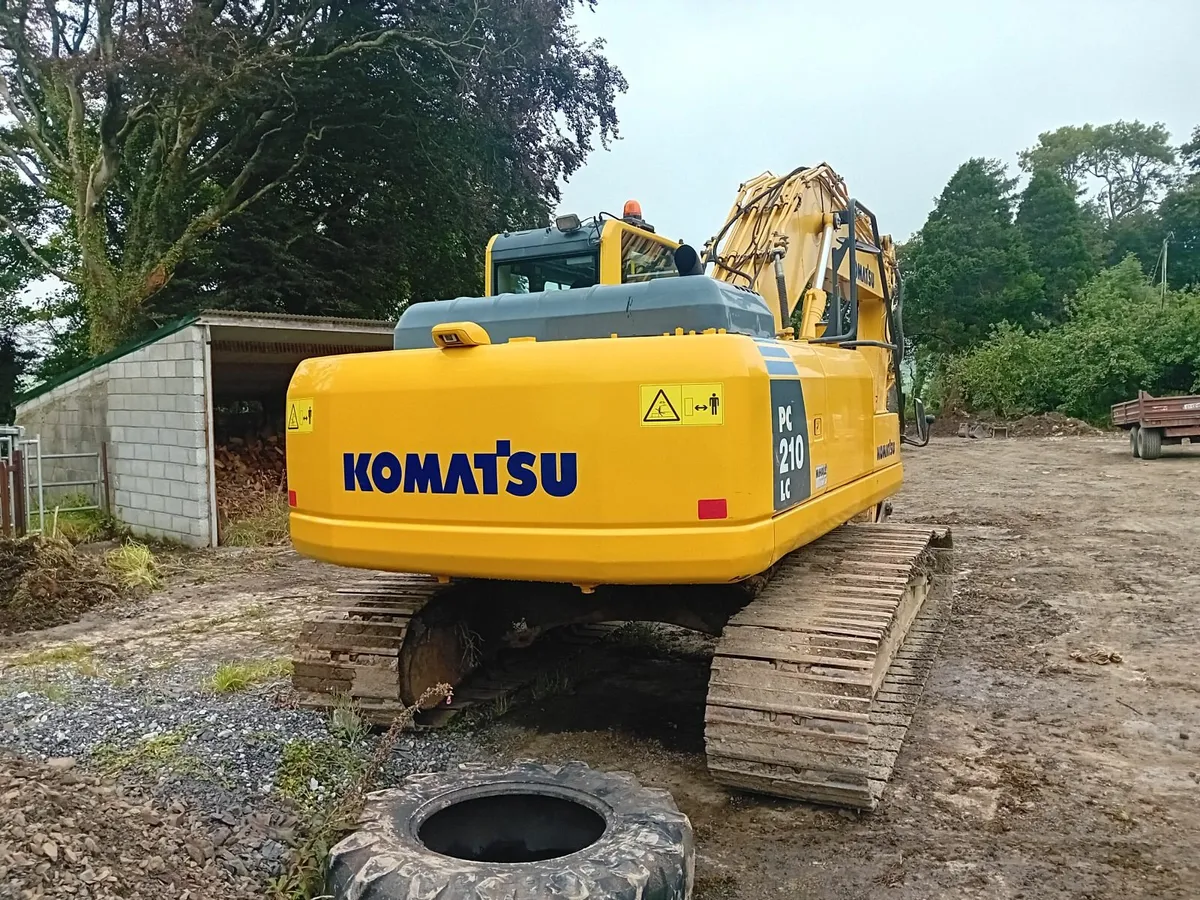 210 komatsu - Image 2