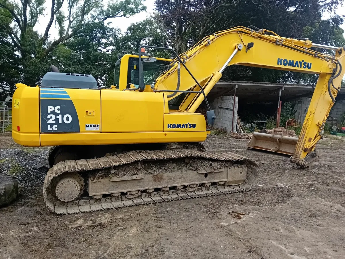 210 komatsu - Image 4