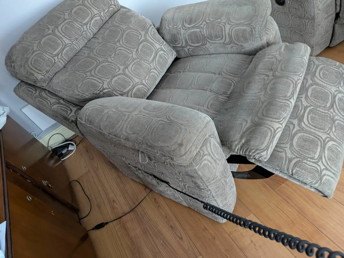 Armchair - Image 3